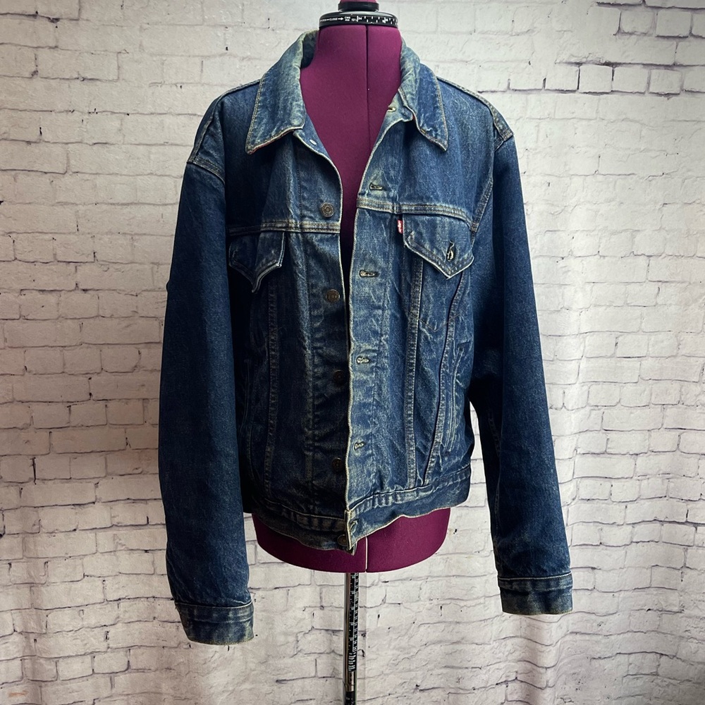 Levi’s size XL Jean jacket red and black flannel lined
